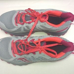 Saucony Gray Pink Excursion TR11 New IN Box